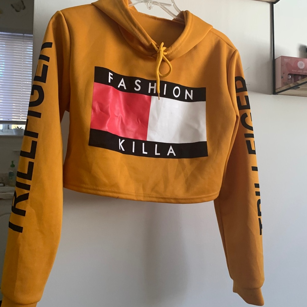 Cropped hoodie